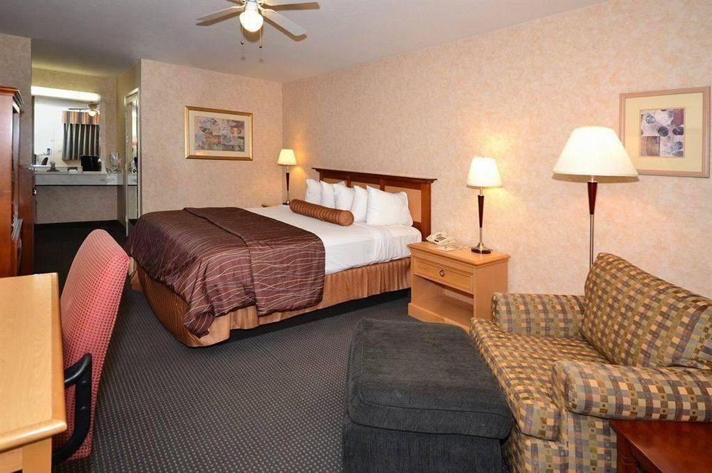 Hotel Western Executive & 3*