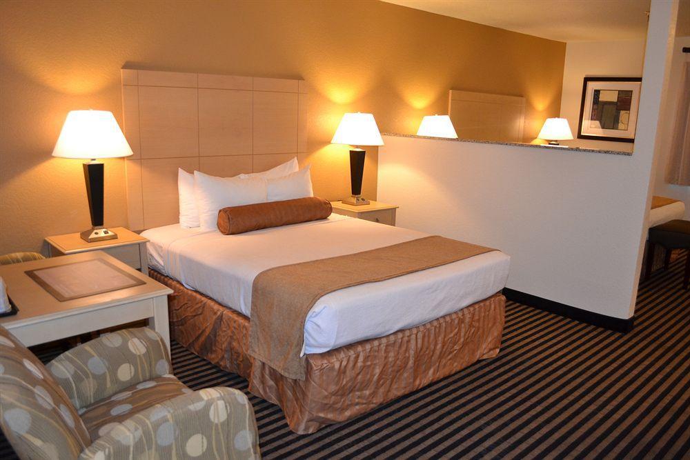 Western Executive & Hotel Manteca