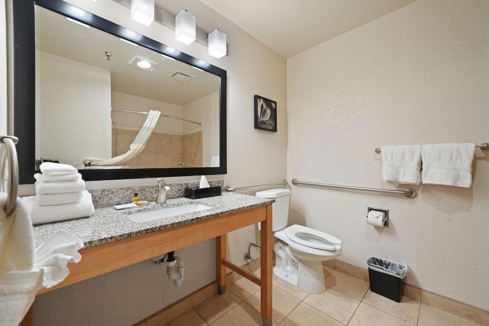 Hotel Western Executive & Manteca
