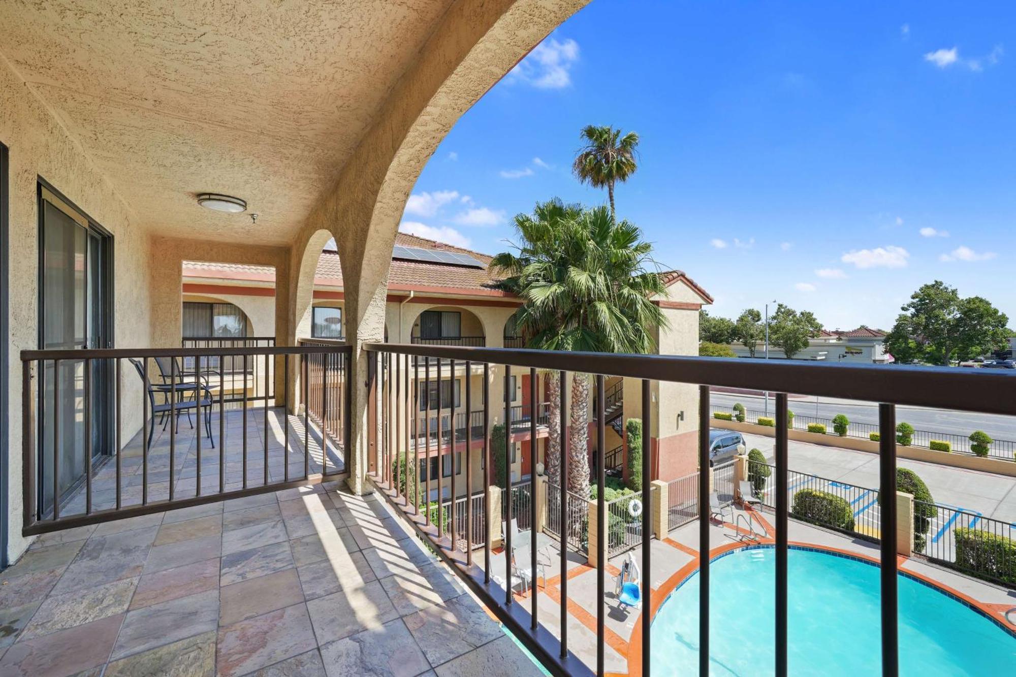 Western Executive & Manteca