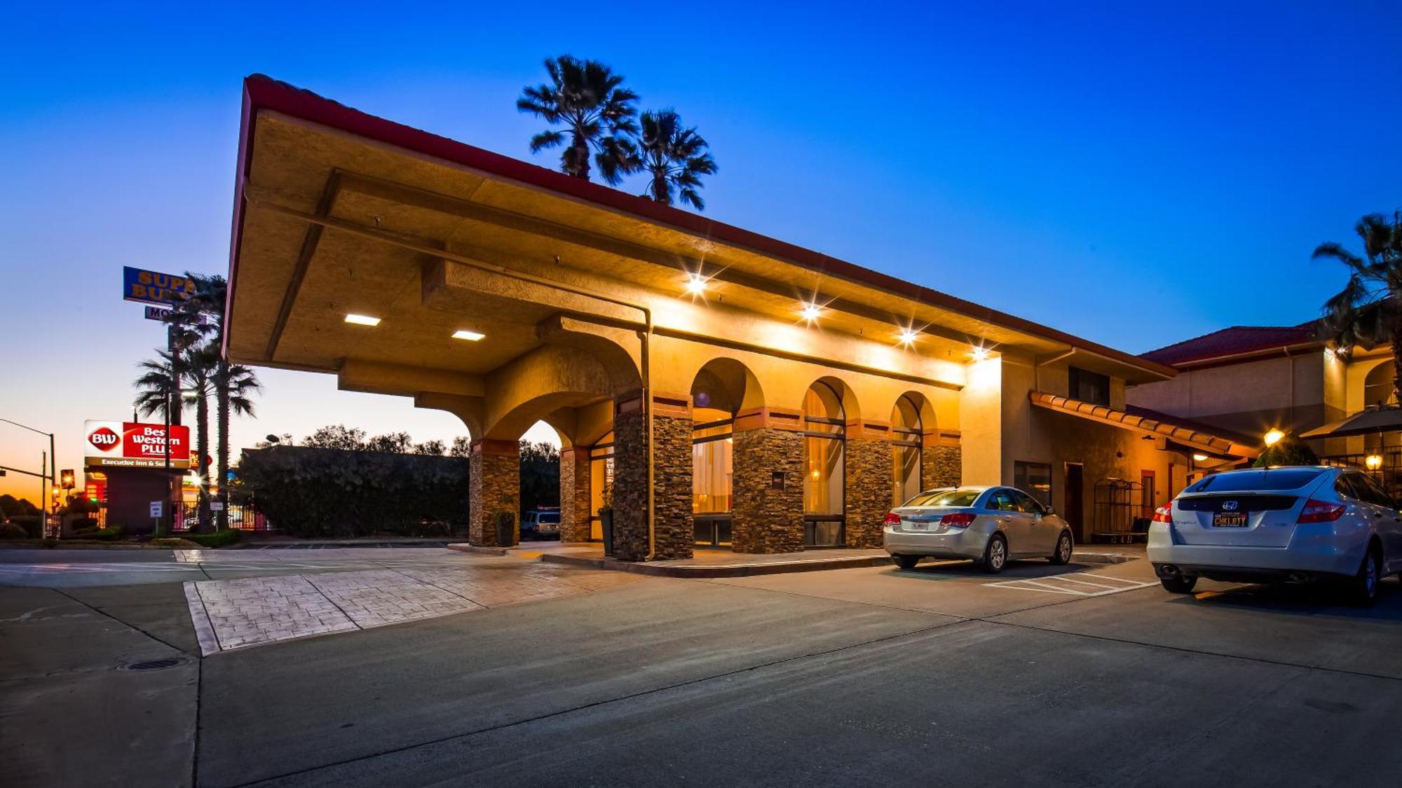Hotel Western Executive & 3*